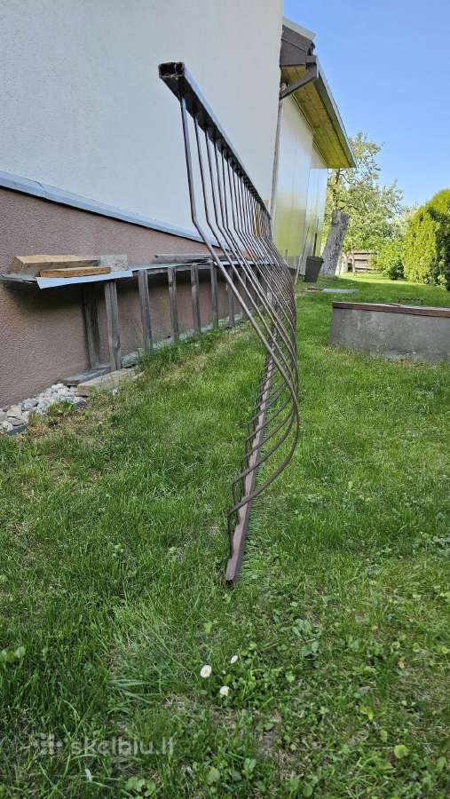 Metalinė balkono tvorelė