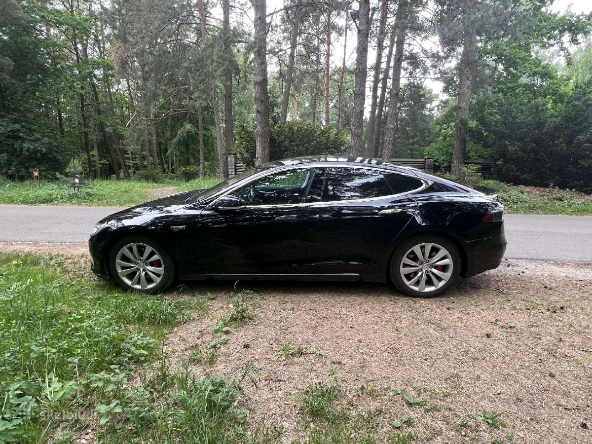Tesla S P85