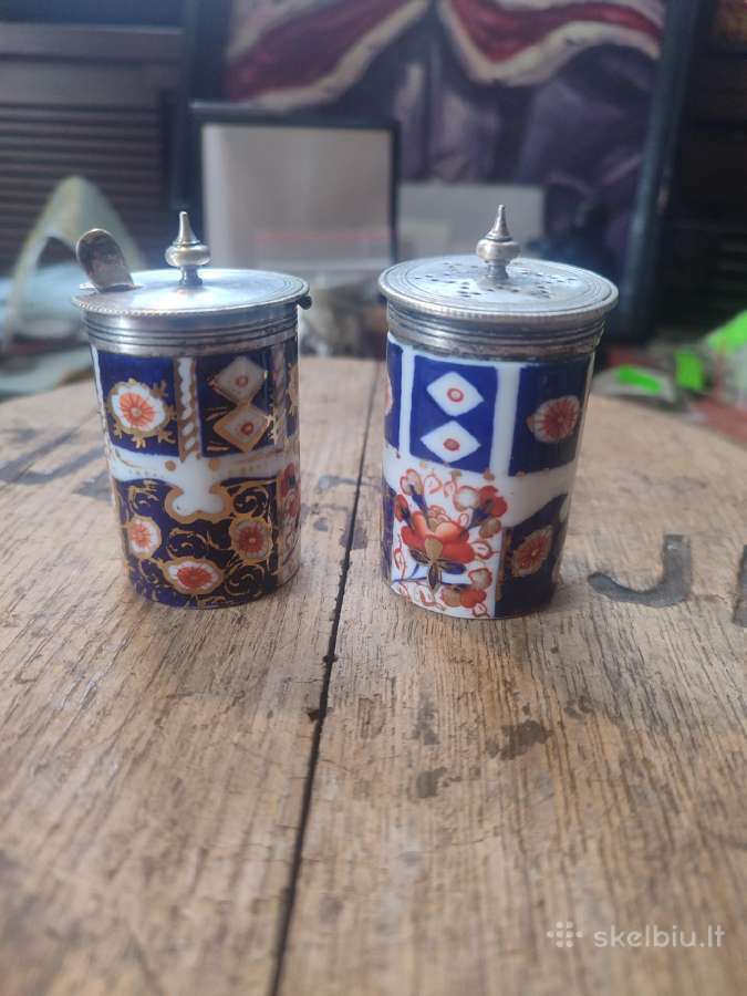 Vintažinis prieskoninių rinkinys