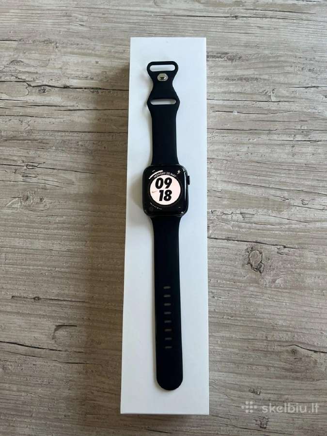 Parduodamas Apple Watch Series 7 45