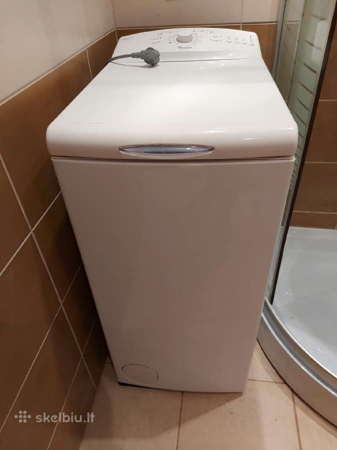 Parduodu siaura skalbimo masina Whirlpool