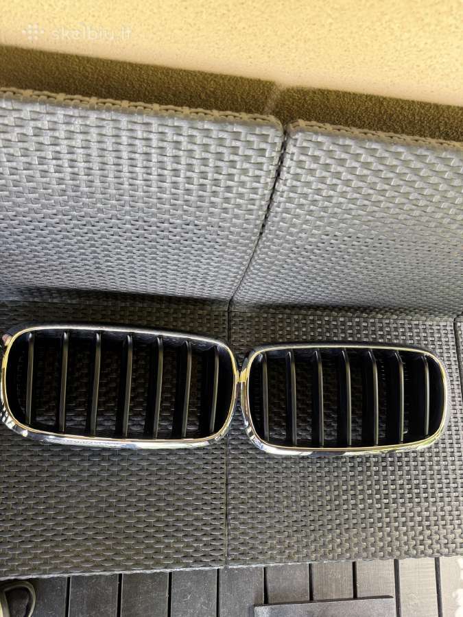Bmw f15 x5 originalios priekinės grotelės