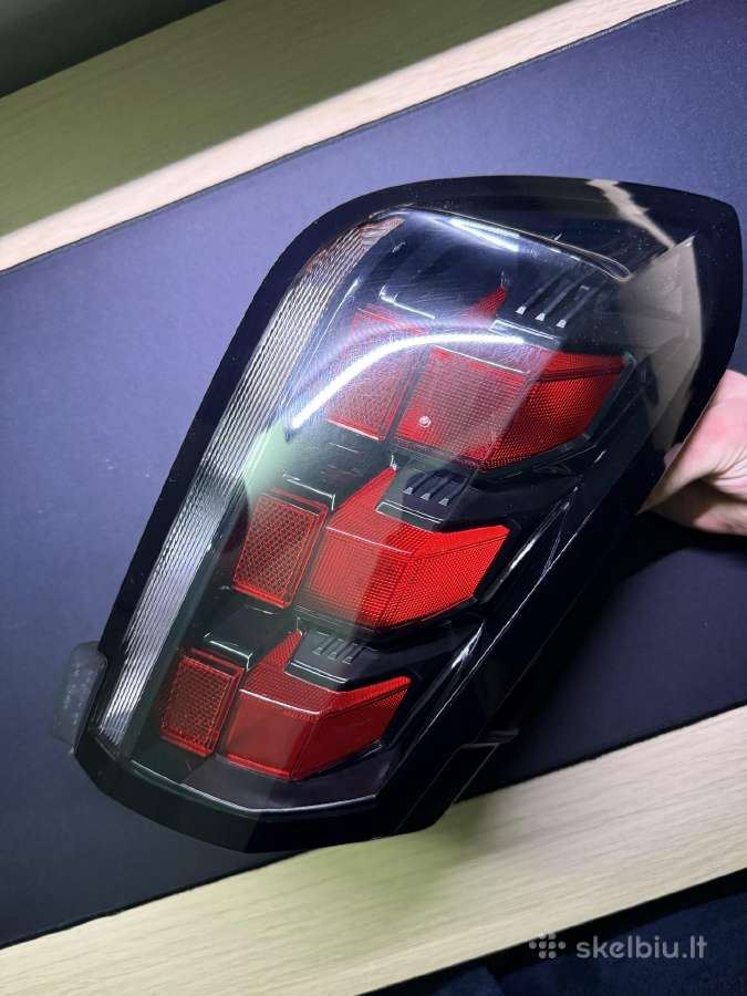 Galiniai Peugeot 208 žibintai - nuotraukos Nr. 24