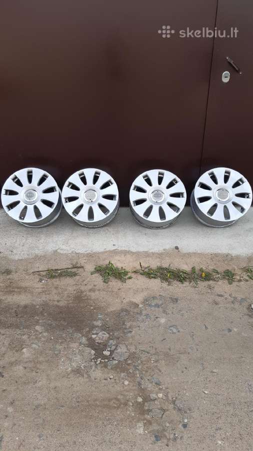 Parduodu 4 ratlankius 25 eur