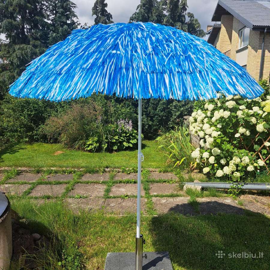 Nauji paplūdimio gultai , kėdės ir skėčiai - nuotraukos Nr. 24