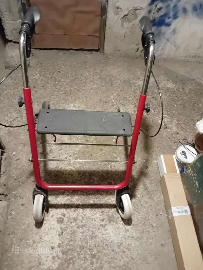 Funkcinė slaugos lova ir vaikštynė