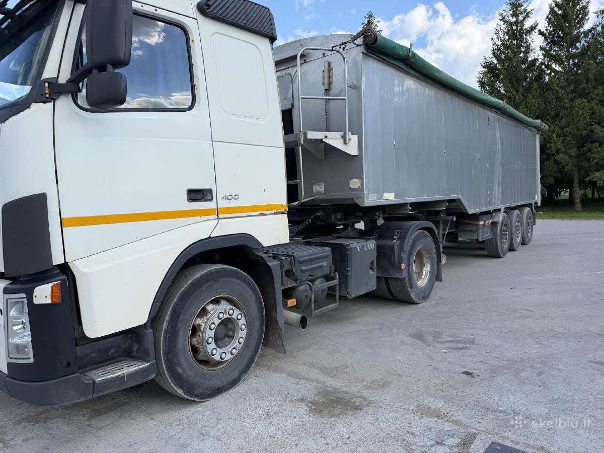 Volvo sunkvežimis su puspriekabe - nuotraukos Nr. 8