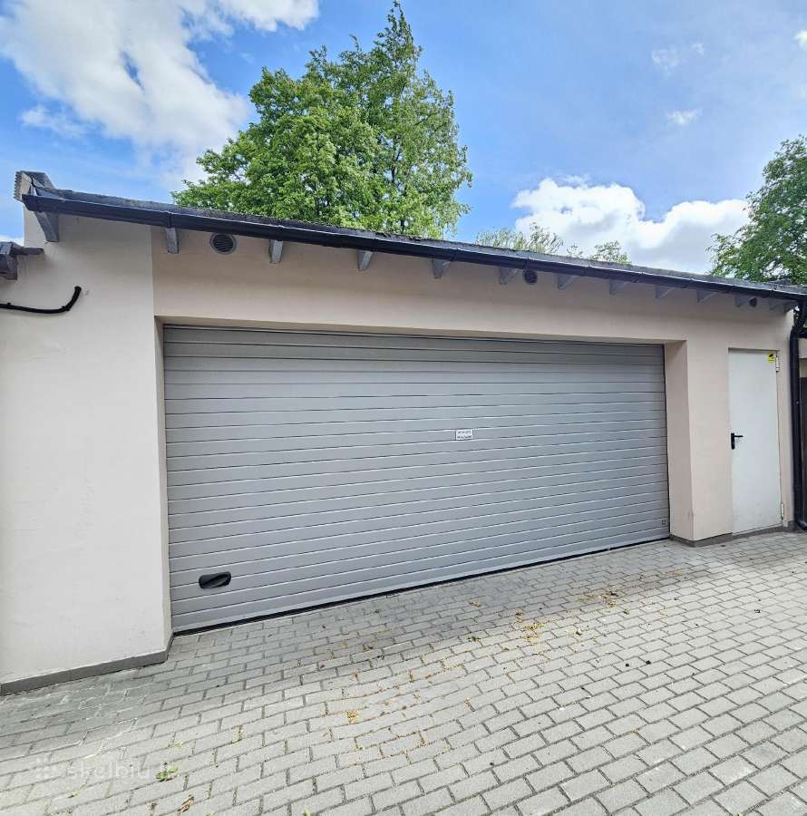 Klaipėdos centre nuomojamas 32m3 garažas