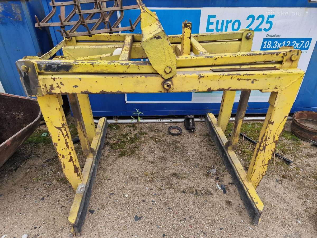 Parduodu mechaninį kėlimo įrenginį (trinkelėms)