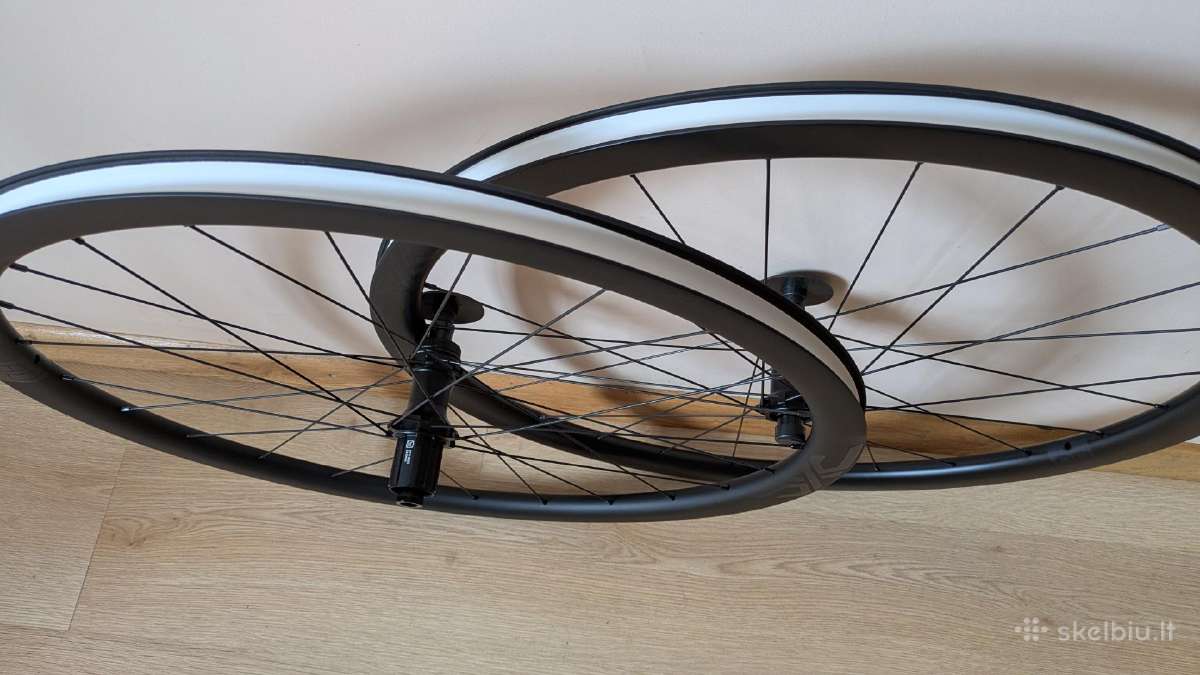 Nauji 28" carbon ratai - nuotraukos Nr. 2