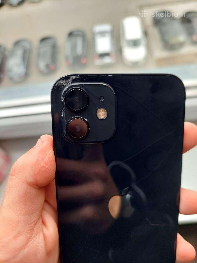 iPhone 12