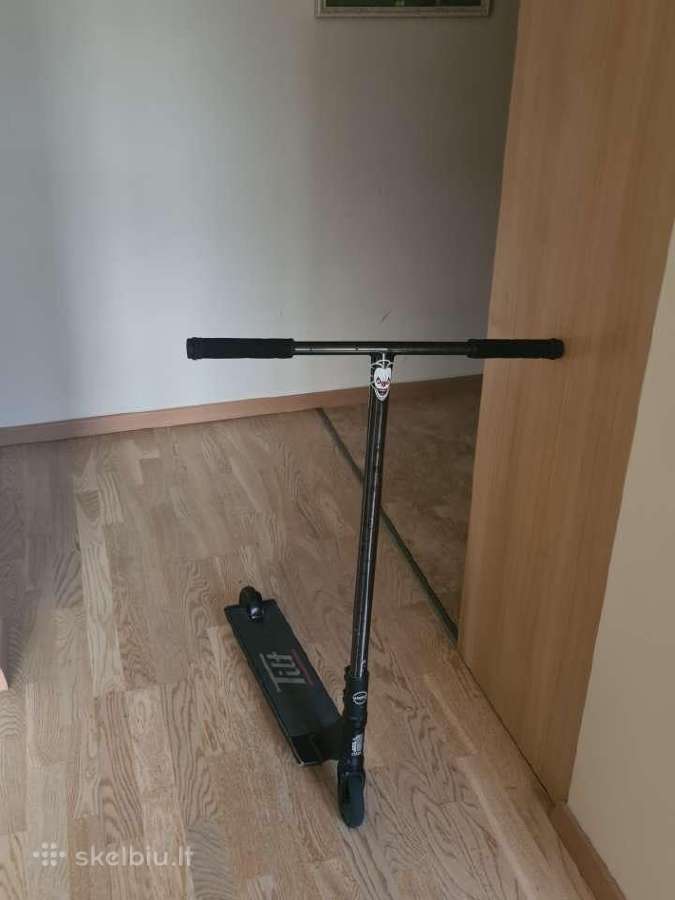 Triukinis paspirtukas labaj geras