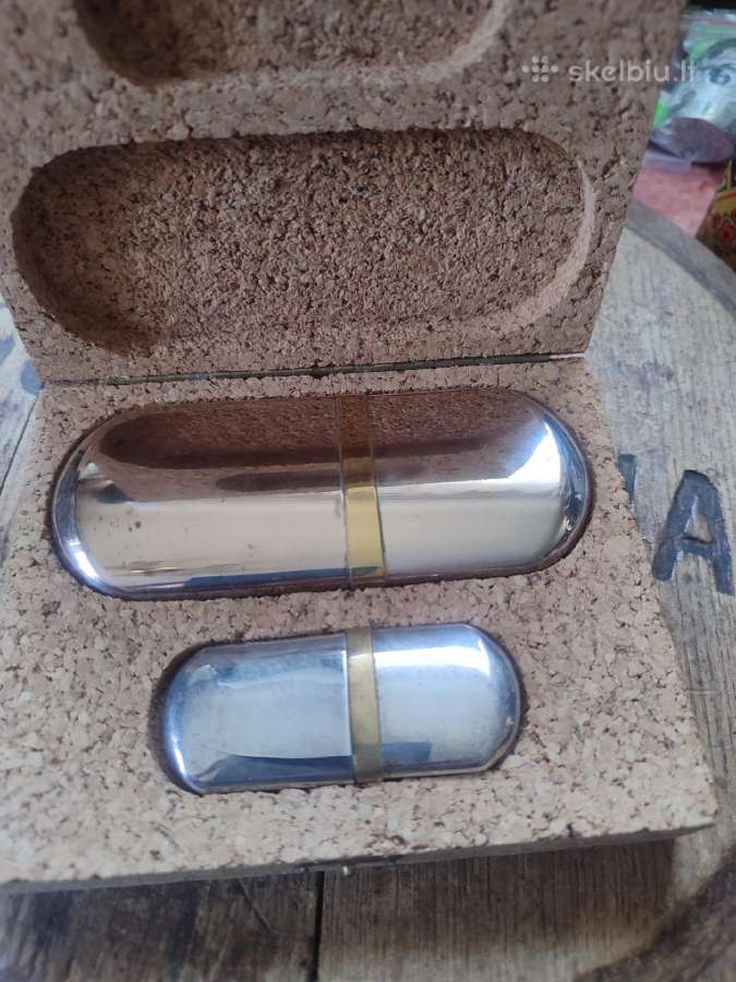Antikvariniai žiebtuvėliai