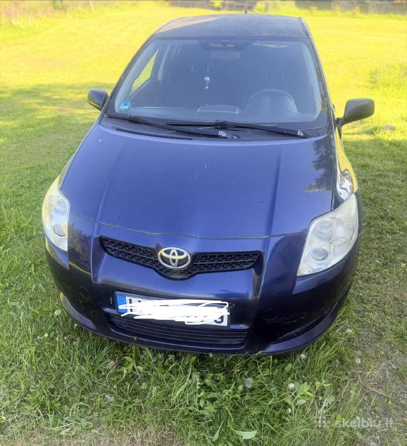 Toyota auris 2.0l diesel