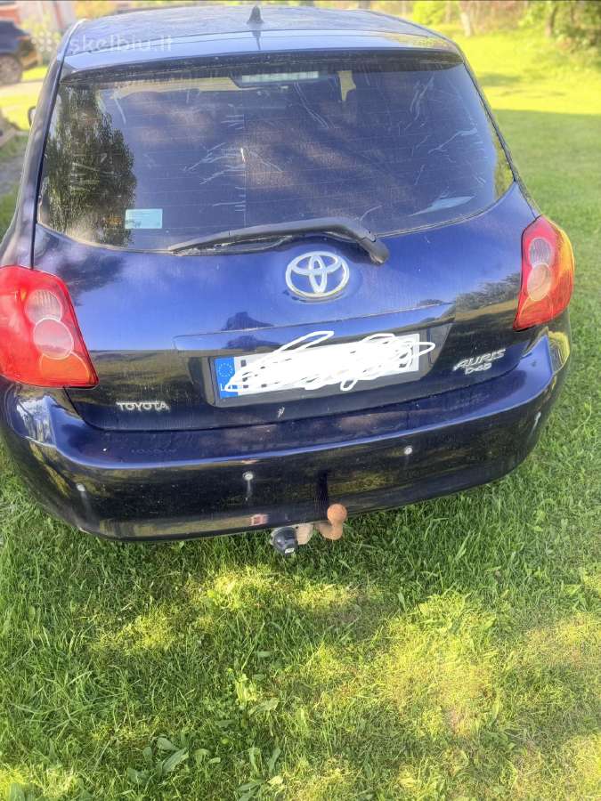 Toyota auris 2.0l diesel - nuotraukos Nr. 3