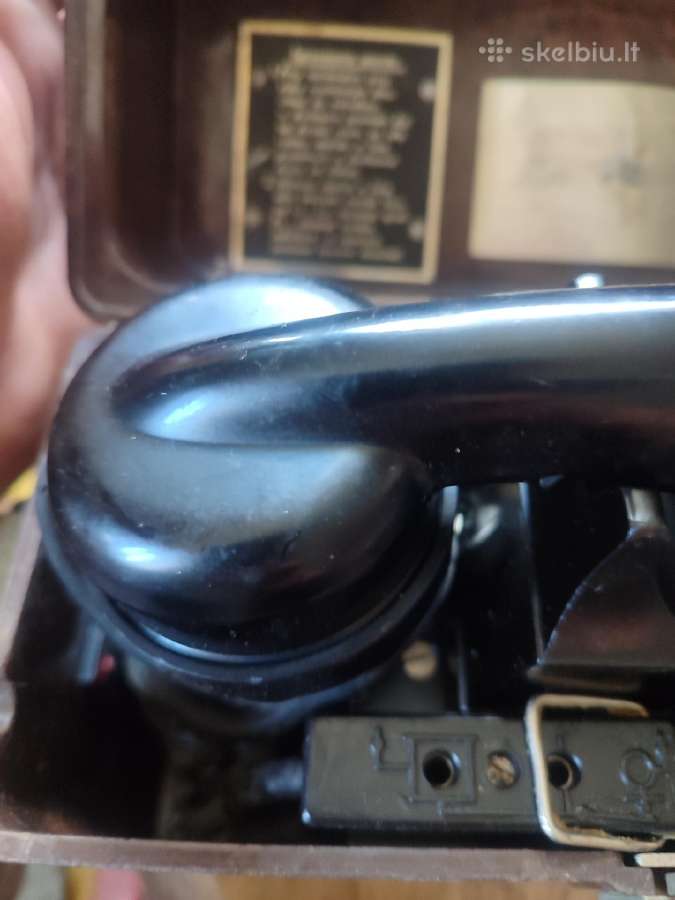 Militaristika telefonas - nuotraukos Nr. 8