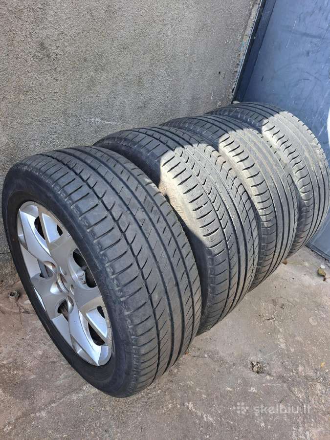 Padangos Michelin 225/55 R17 su ratlankiais