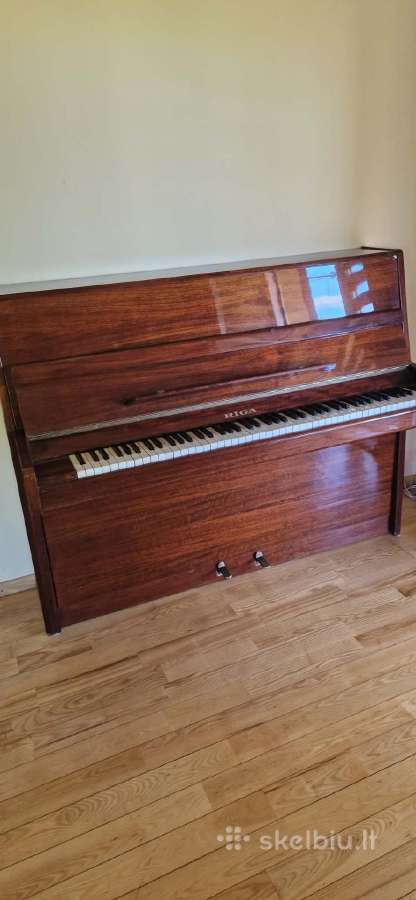 Pianinas Riga
