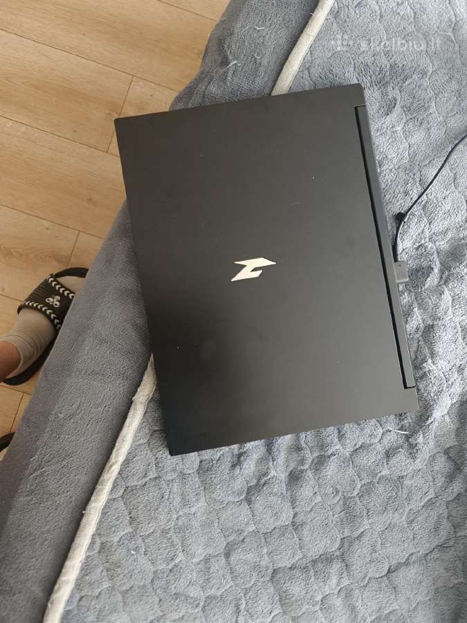 Acer nitro v16