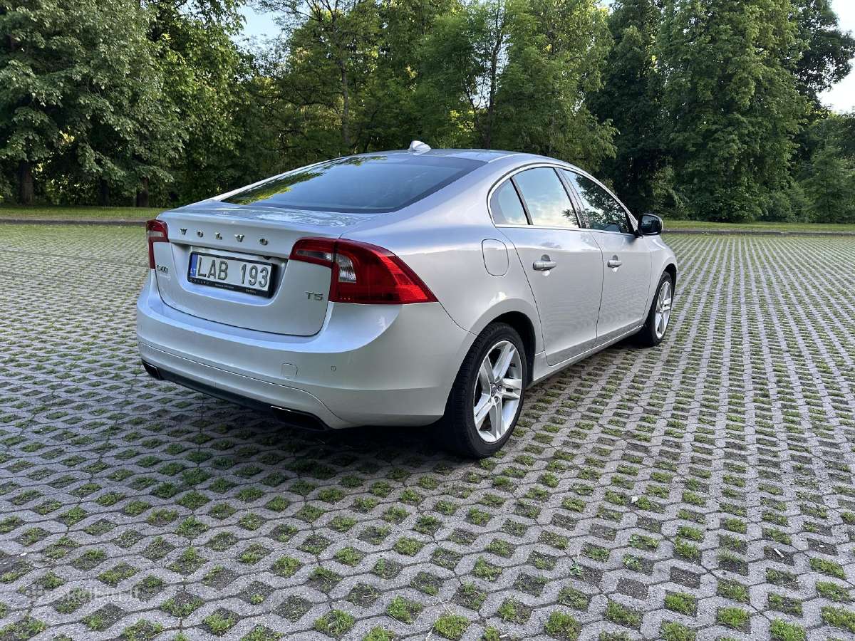 Volvo S60 Premier 2.0 T5 2015 Metų - nuotraukos Nr. 6