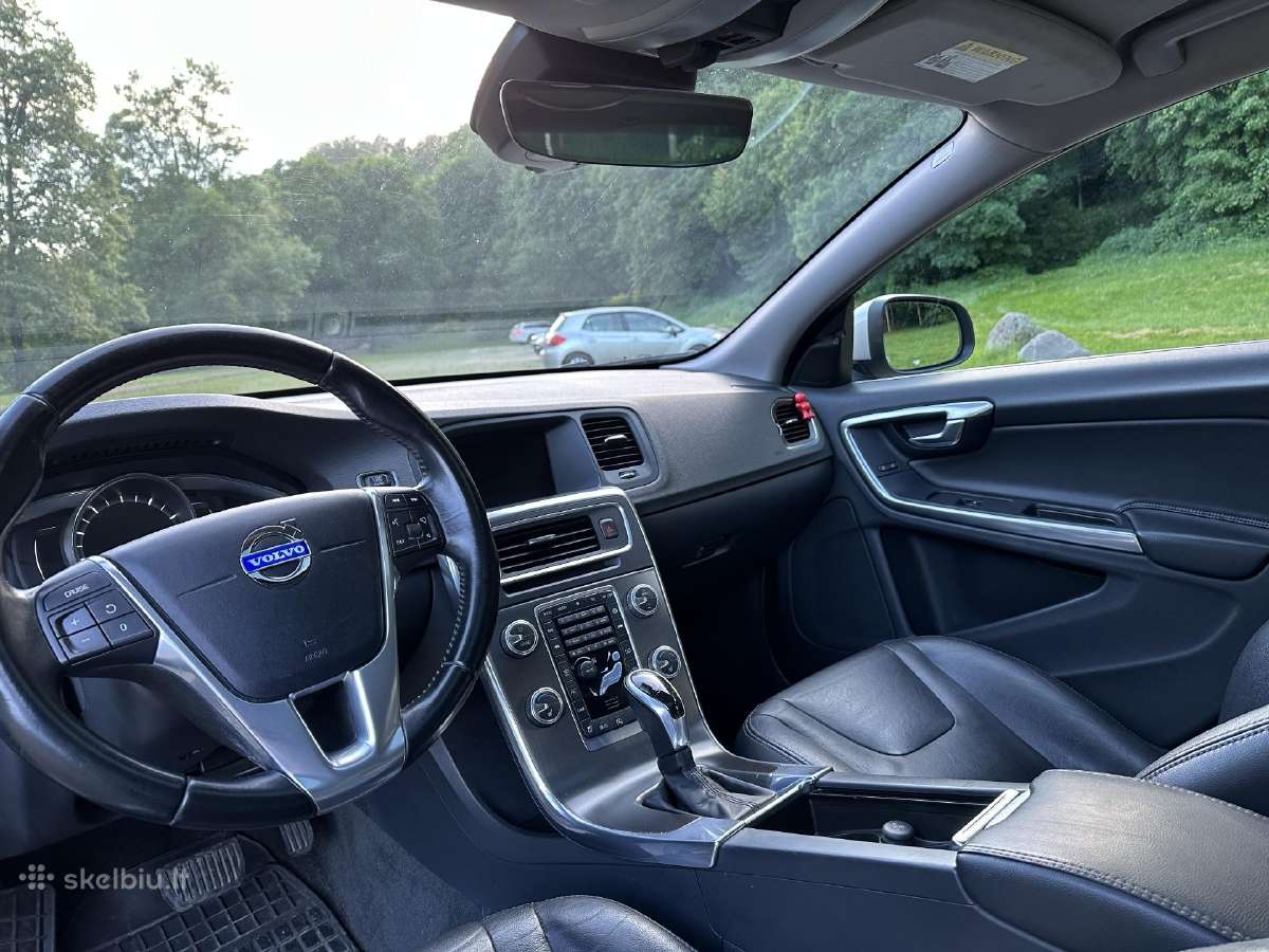 Volvo S60 Premier 2.0 T5 2015 Metų - nuotraukos Nr. 14