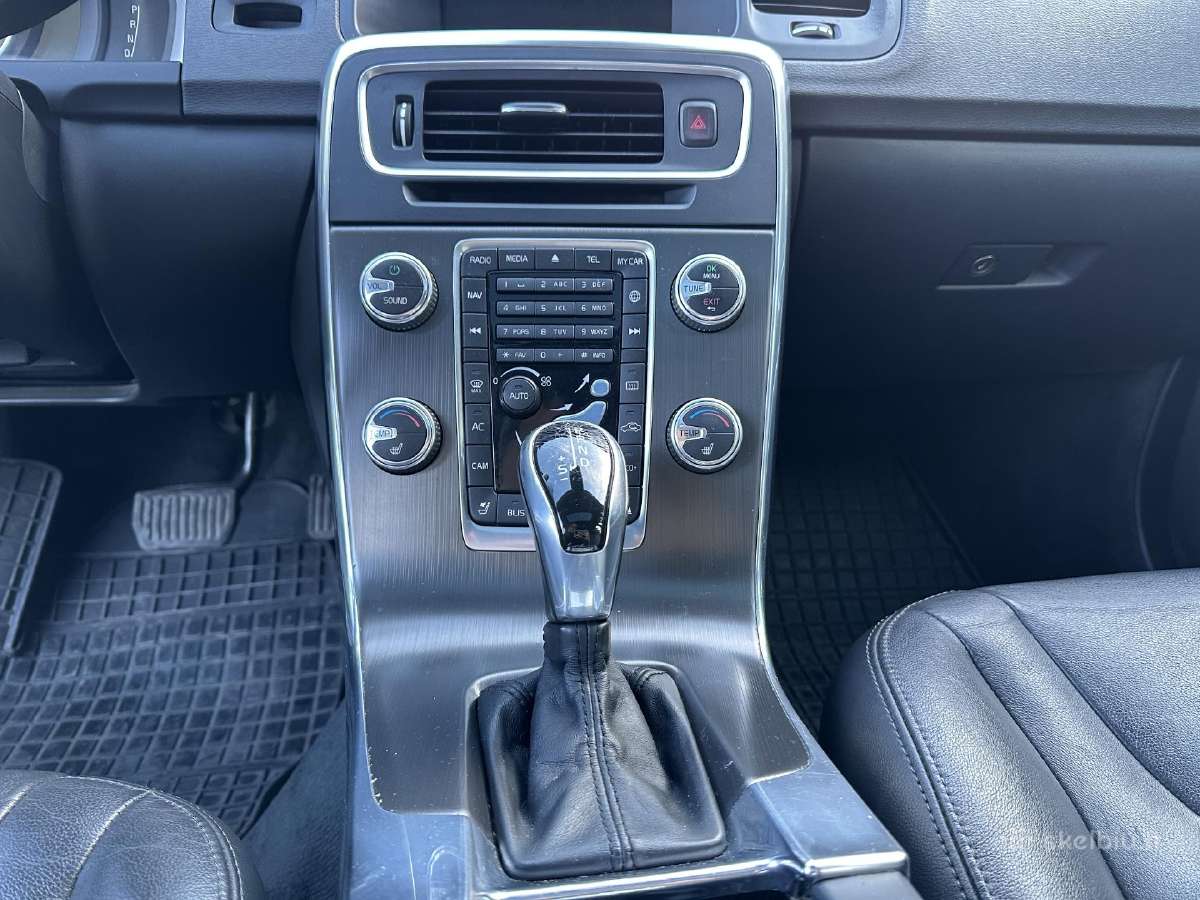 Volvo S60 Premier 2.0 T5 2015 Metų - nuotraukos Nr. 16