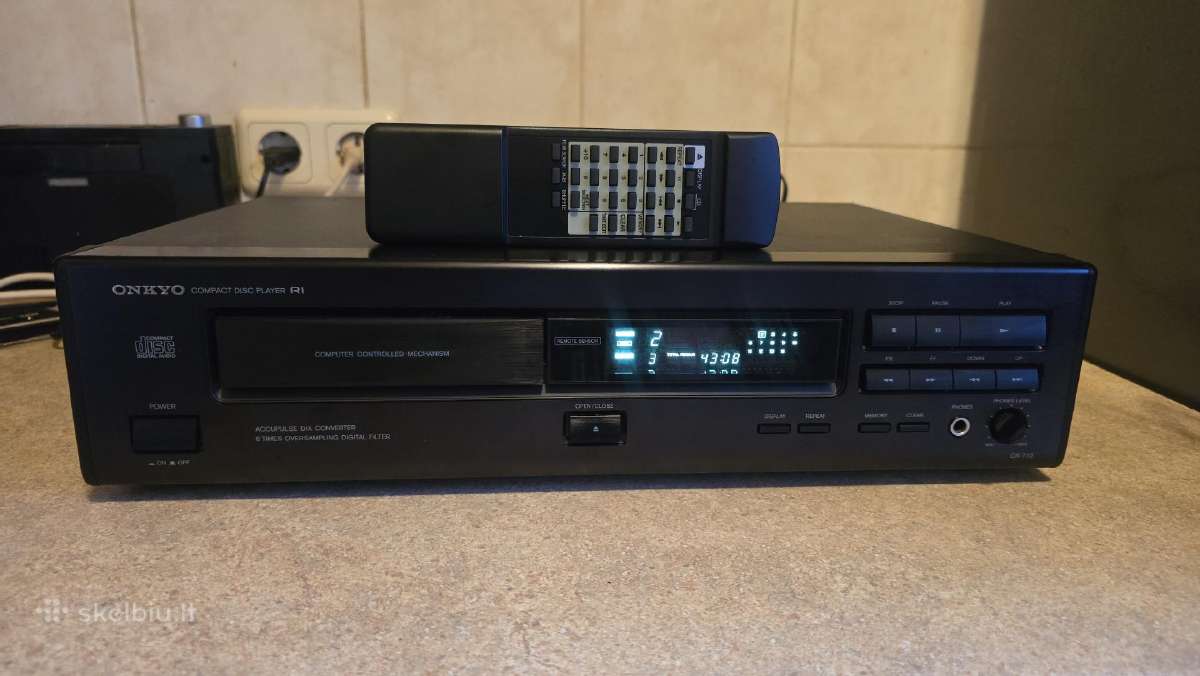 CD grotuvas Onkyo dx-710