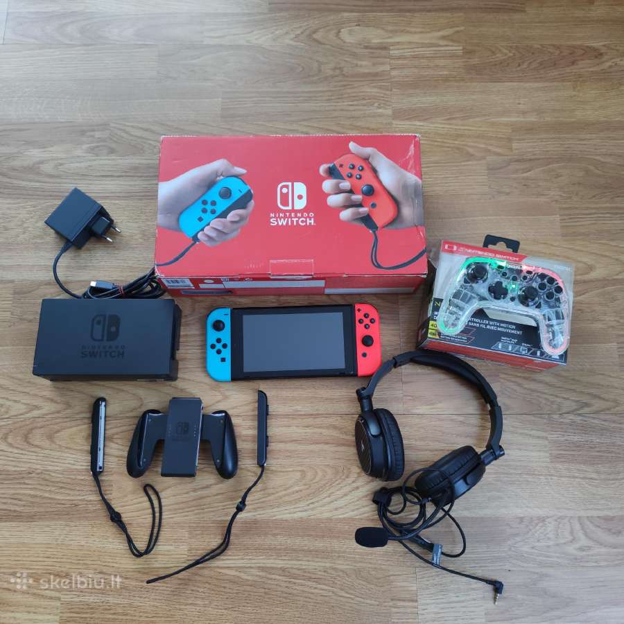 Nintendo Switch V2 32gb+ vibrodžojstikas+ ausinės!