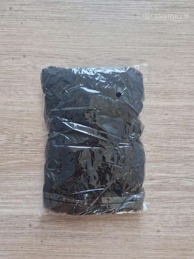 Juodas tinklelis nuo uodų