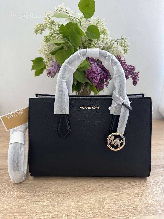 Michael Kors Sheila Medium Satchel