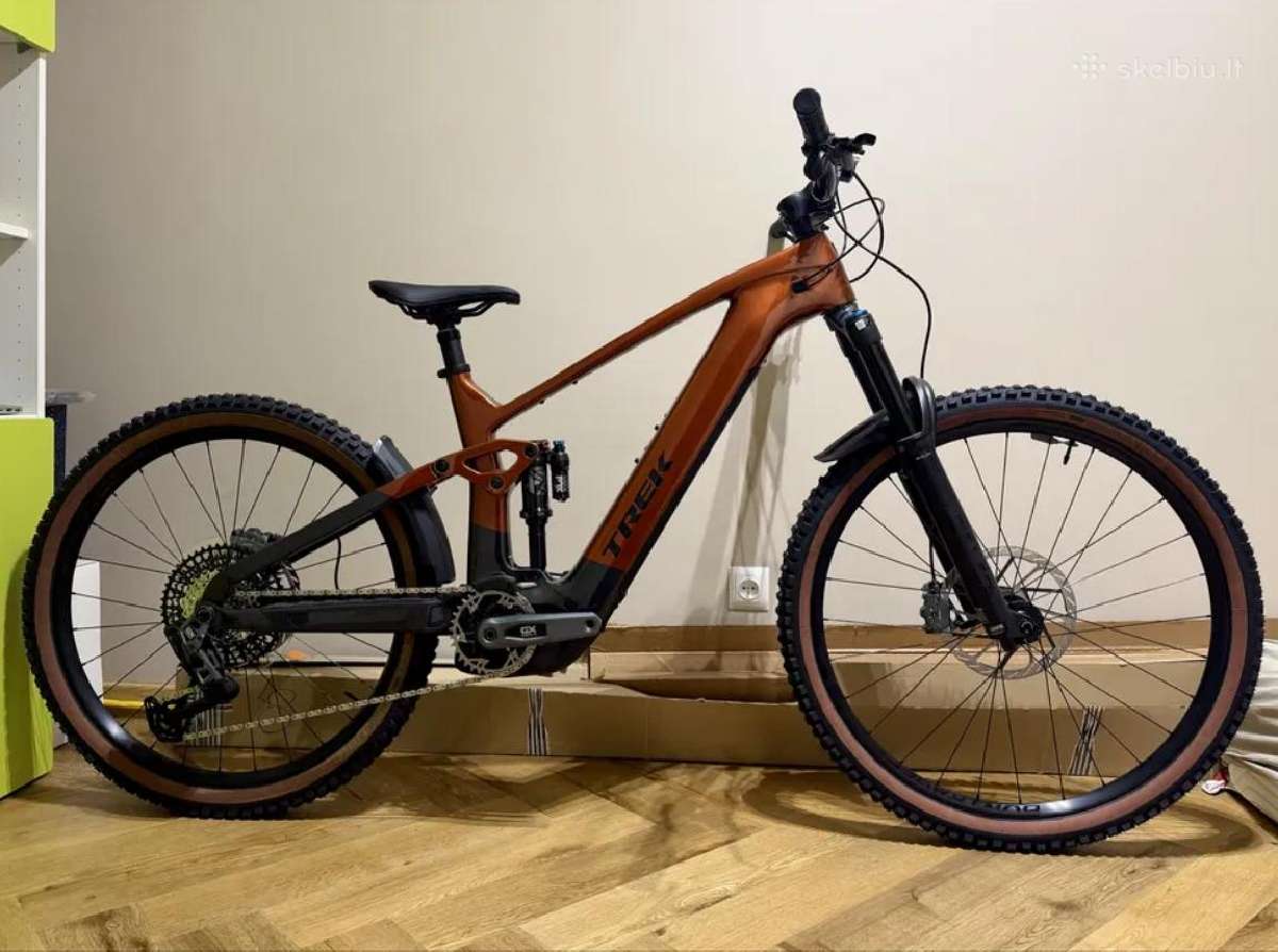 Trek Rail 9.8 800wh