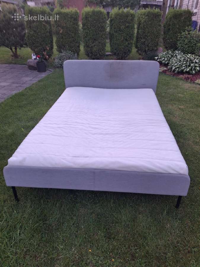 Lova su čiužiniu Ikea