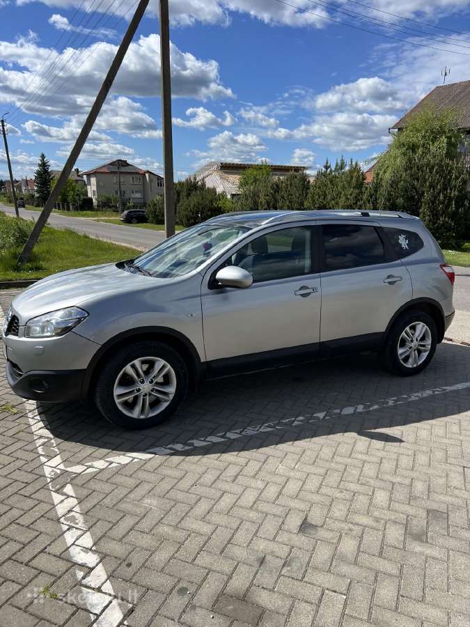 Nissan Qasqai+2