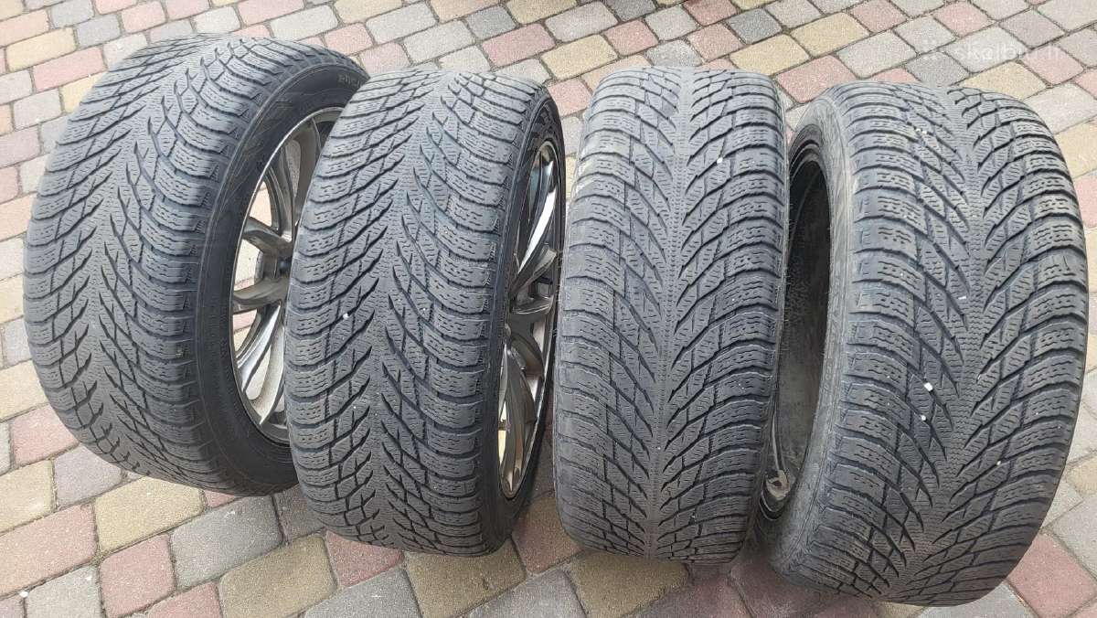 Tesla model S ,R19 ratllankiai su padangom - nuotraukos Nr. 3