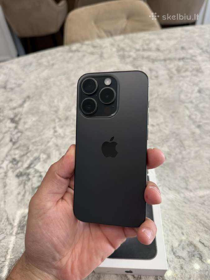 iPhone 15 pro, 256gb 87% baterija