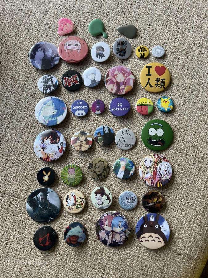 Anime / kompiuterinių žaidimų pinai segtukai