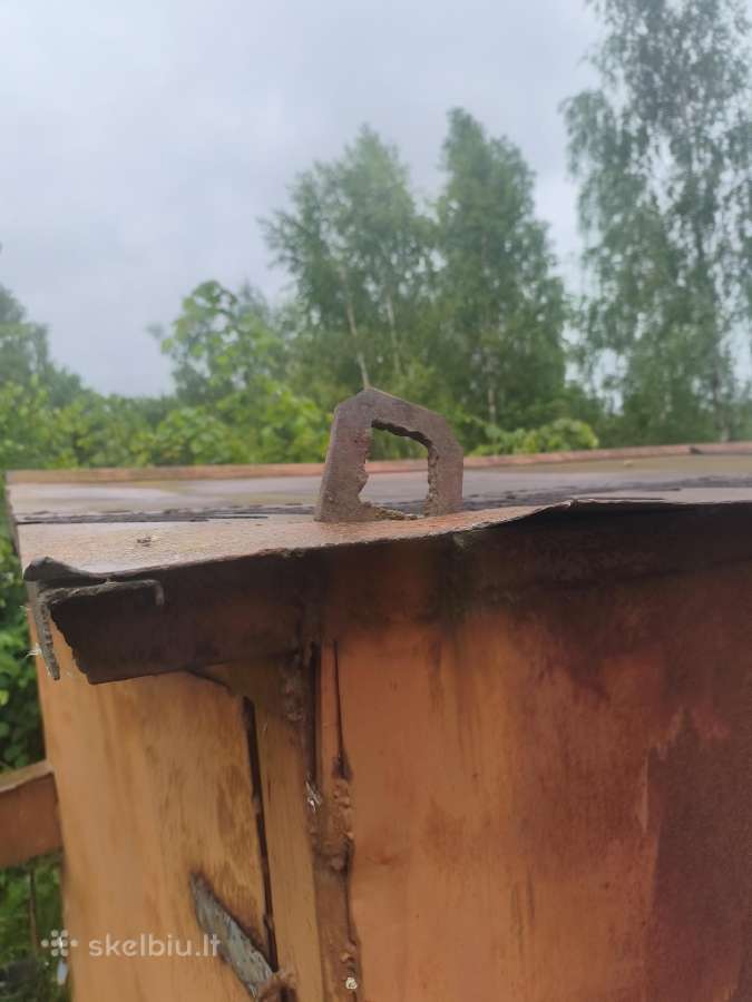 Metalinis garažas