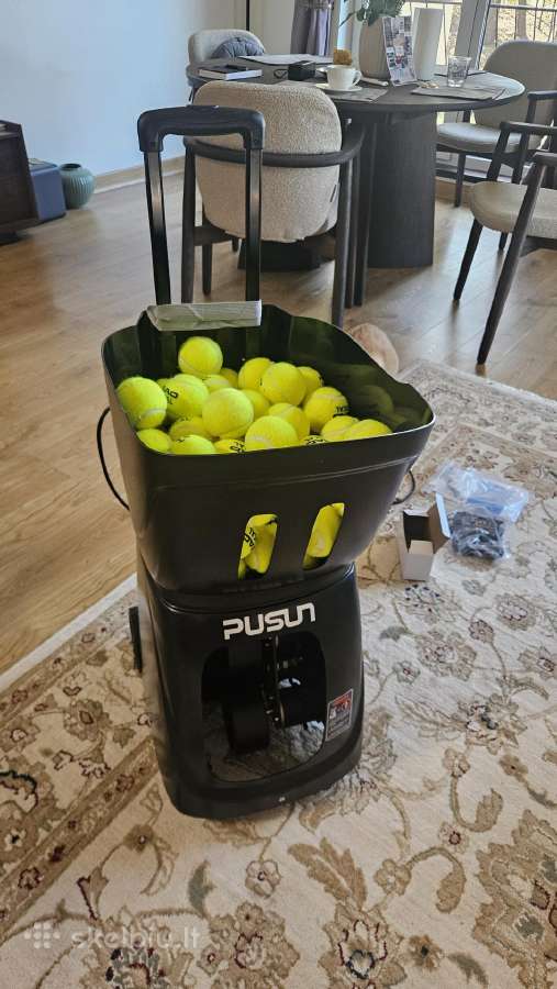 Teniso ir padelio kamuoliukų mašina