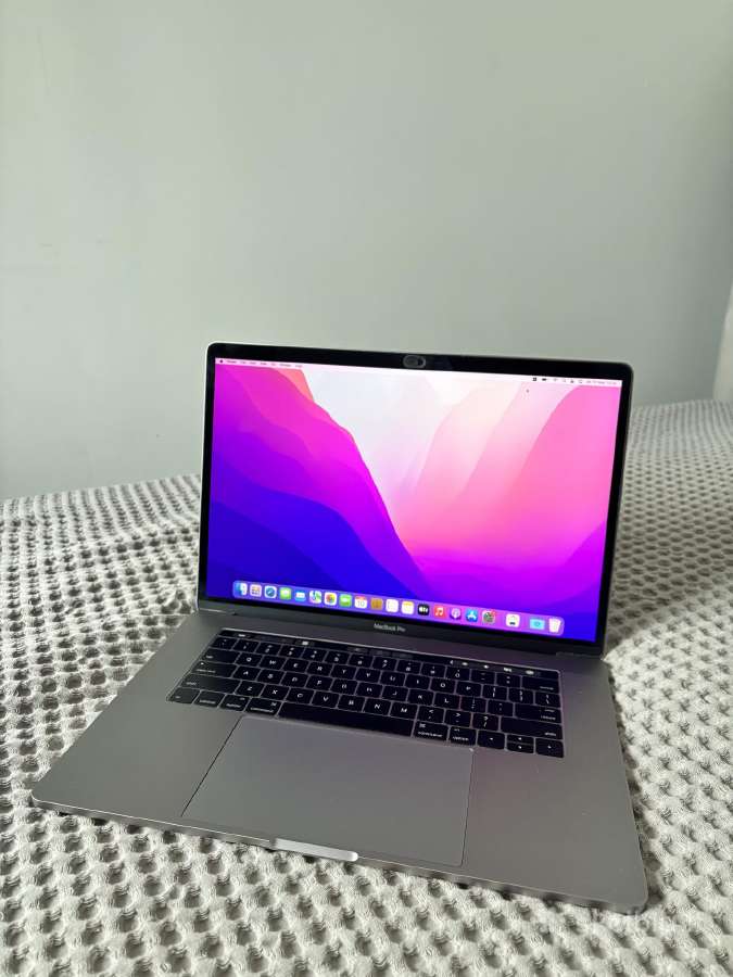 MacBook Pro 15 (2016), i7, 16gb RAM