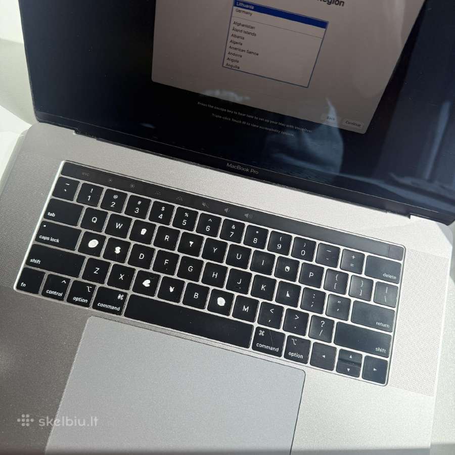 MacBook Pro 15" (2019) i9 16 GB RAM 500 GB SSD - nuotraukos Nr. 2