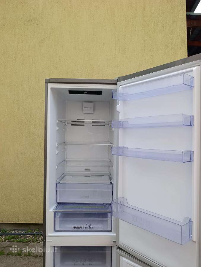 Šaldytuvas Beko sidabrinis