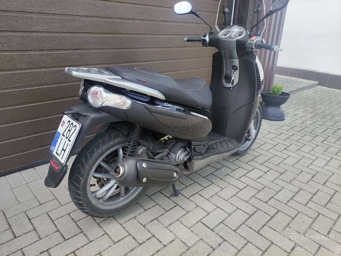 Motoroleris carnaby 200