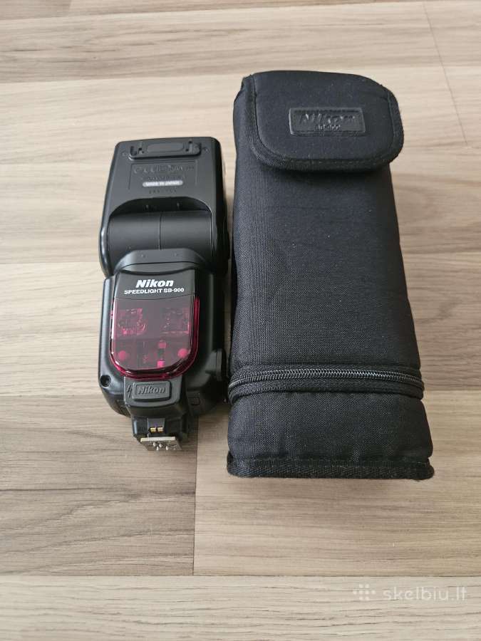 Nikon blykstė SB-900 i-ttl + krepšys
