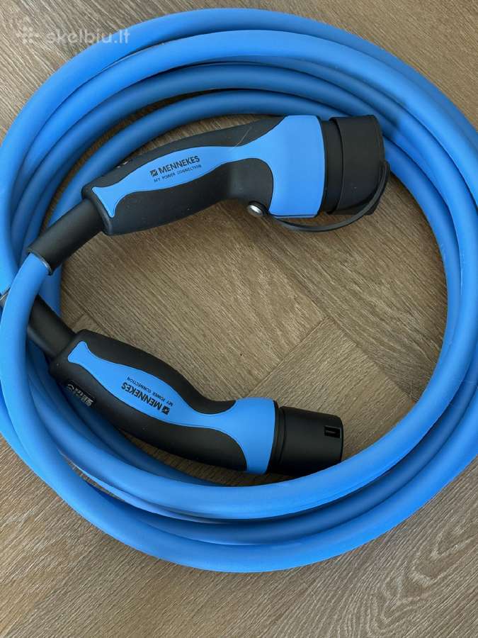 Type 2 Mennekes krovimo laidas elektromobiliui