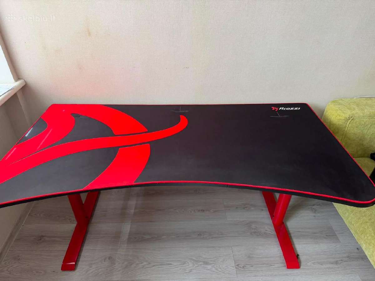 Arozzi Arena raudonas gaming stalas, 160x82 cm - nuotraukos Nr. 3
