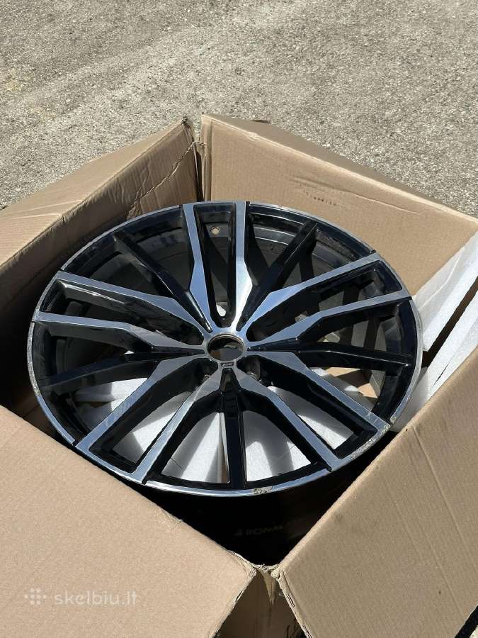 G05 R22 9,5jx22 Is37 8090013