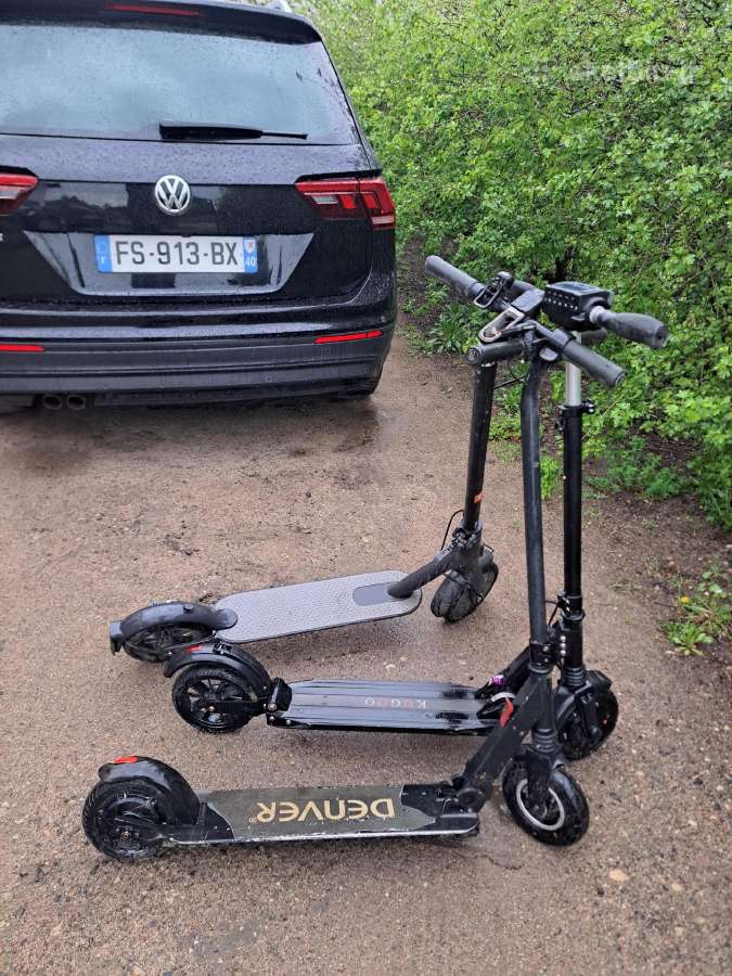 Paspirtukas elektrinius važiuojantys