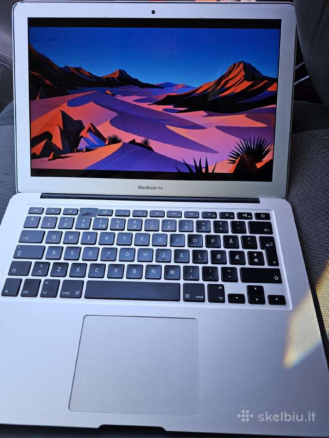 Apple MacBook Air 13" 2015 A1466