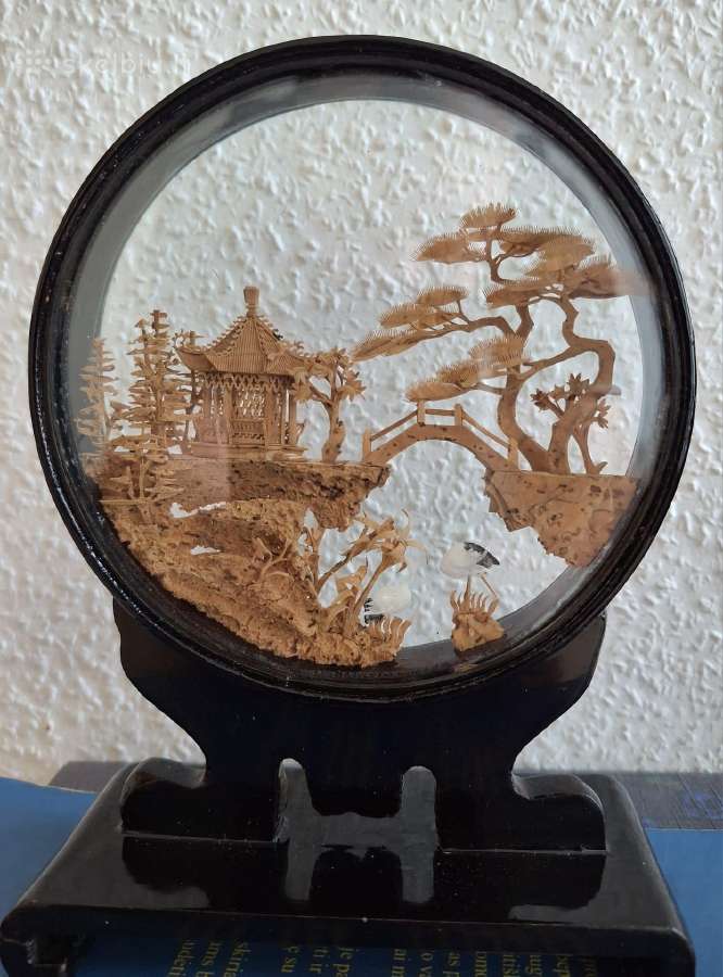 Vintažinė diorama - kinų kamštinė drožyba