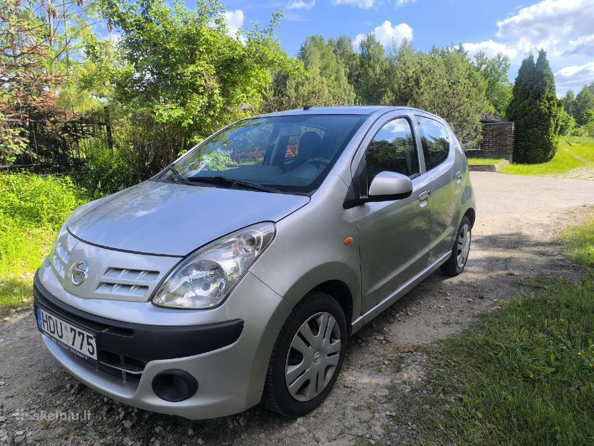 Nissan Pixo
